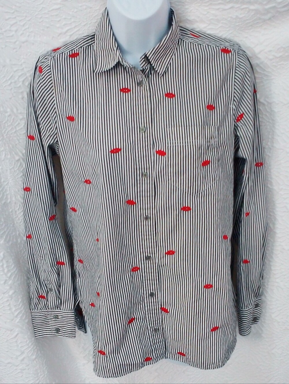 J.Crew Classic Buttondown In Embroidered Kisses